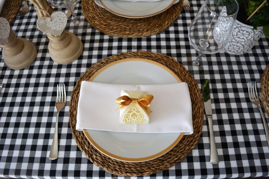 MANTEL VICHY BLANCO Y NEGRO